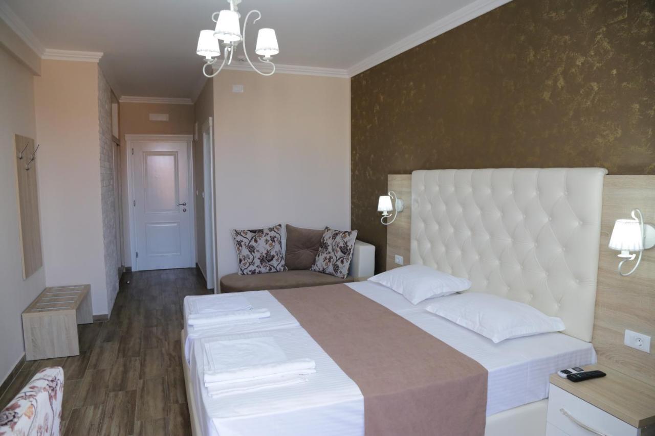 Hotel Metropolis Ulcinj Exterior foto