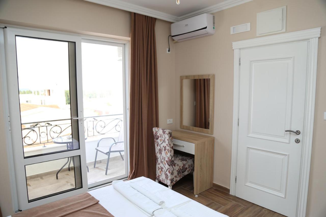 Hotel Metropolis Ulcinj Exterior foto