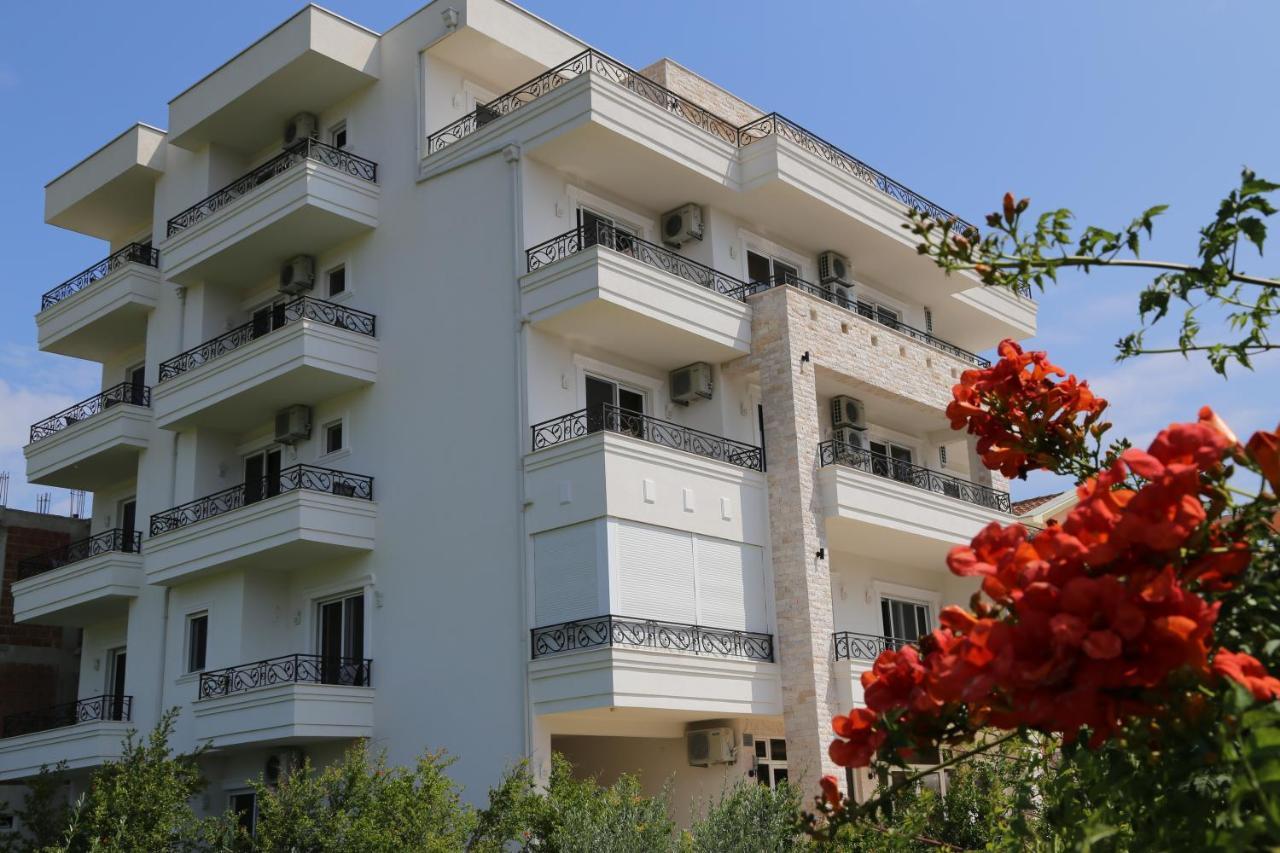 Hotel Metropolis Ulcinj Exterior foto