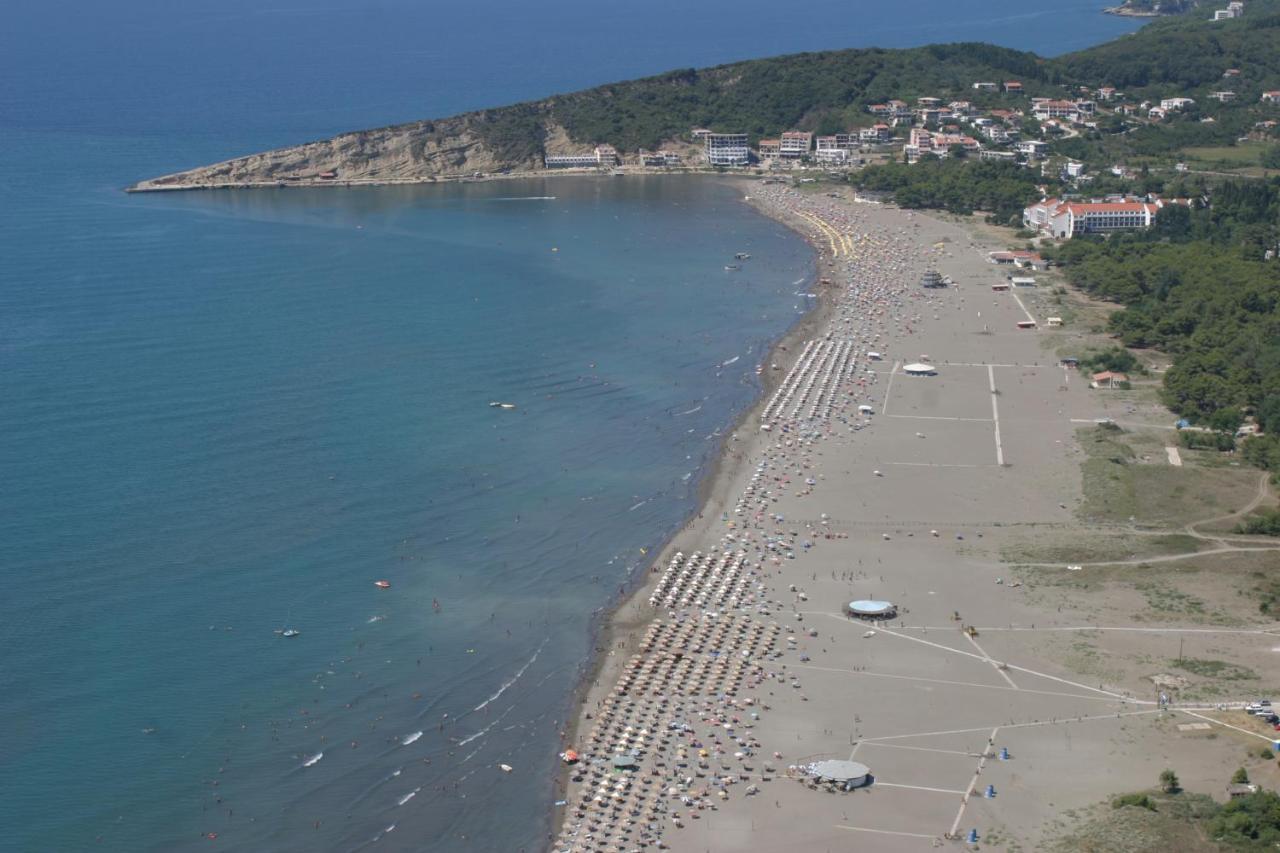 Hotel Metropolis Ulcinj Exterior foto