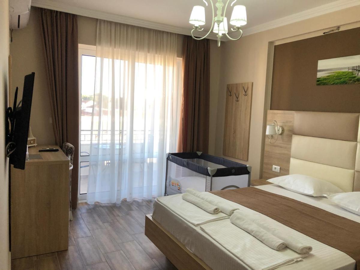 Hotel Metropolis Ulcinj Exterior foto