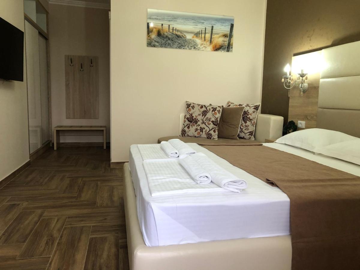 Hotel Metropolis Ulcinj Exterior foto